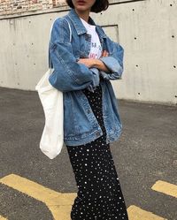 Looking for the best denim jacket outfit ideas for women? Check this post for chic and cute ways to style a jean jacket for women to copy directly. From oversized denim jacket outfit ideas to cropped denim jacket outfit ideas, we've got you covered.