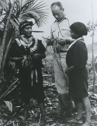 Richard Evan Schultes in the Amazon (1940) (via Harvard University Herbaria & Libraries/Wikimedia)