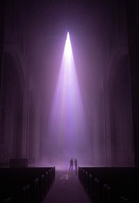 Visitors to San Francisco’s gothic landmark Grace Cathedral can bathe in a 100-ft-tall curtain of light inside the sacred space, created by artist George Zisiadis. Photography: Henrik Kam #installation #lightinstallation #art #travel #sanfrancisco