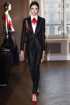 Schiaparelli Alta Costura Primavera/Verano 2017 Lawyer Fashion, Elsa Schiaparelli, Tuxedo Suit, Fashion 2017, Spring 2017