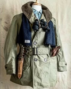 Old School Essentials, Elias Core, Adventure Clothing Men, Engineer Fashion, Adventure Equipment, Outdoorsmen Style, Boot Hill, Classic Life, Estilo Hipster