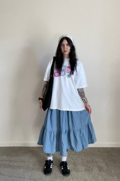 Broquette Outfits, Shirt And Long Skirt, Long Skirt Outfits Denim, Big Shirt And Skirt Outfit, Long Skirt Baggy Shirt, Big Skirt Outfit, Spring Baggy Denim Skirt, Trendy Baggy Denim Skirt, Japanese Street Fashion Long Skirt