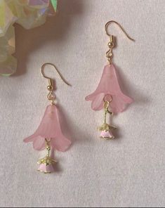 Handmade flower & rose earrings. The flowers are light pink and attached to light pink and gold plated rose charms. They come with nickel free gold earring hooks.  𓍊𓋼𓍊𓋼𓍊𓋼𓍊𖡼.𖤣𖥧𖡼.𖤣𖥧𓍊𓋼𓍊𓋼𓍊𓋼𓍊 Please feel free to message me as I am always happy to help! I also provide customs !  Thank you 🌷 Visit my shop for more of my items 🍄 https://www.etsy.com/shop/VenusJewellery111 Earrings Pink Aesthetic, Cheap Handmade Pink Flower Earrings, Roses Earrings, Pastel Earrings, Light Pink Flowers, Flower Ear, Flower Rose, Handmade Flower, Gold Earring