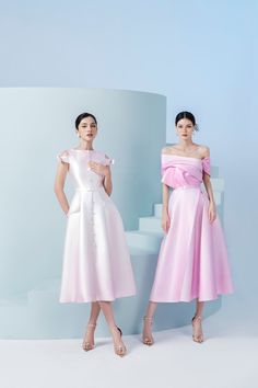 Sweet Heart Dress, Barbie Pink Color, Long Skirt Fashion, Gaun Fashion, Sleeveless Skirt, Elegant Midi Dresses, Boat Neck Dress, Modern Girl, High Waist Dress