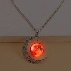 Red Moon Charm Necklace Glow In The Dark Bundle 2 Or More And Save 30% . Send Me A Message If You Want To Bundle More Products. :) Collares Dark, Magic Pendant, Dark Necklace, Glow Jewelry, Bff Jewelry, Best Friend Couples, Glowing Necklace, Pretty Jewelry Necklaces, Diy Valentines Crafts