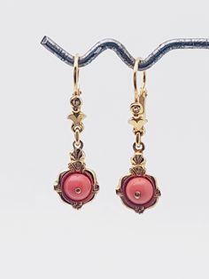 Beautiful Biedermeier earrings made of doublé Dimensions 2.9cm x 0.85cm material Double A beautiful antique piece of jewelry The earrings come from an antique jeweler's liquidation that was dissolved after decades Earrings Hanging, Double Earrings, Victorian Earrings, Earrings Antique, Hanging Earrings, Antique Earrings, Fantasy Jewelry, Earrings For Women, Jewelry Earrings Dangle