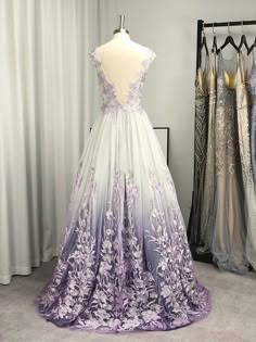 A-Line/Princess V-neck Tulle Applique Sleeveless Floor-Length Dresses — Bridelily Tulle Applique, Backless Evening Dress, Floor Length Prom Dresses, Backless Prom Dresses, Formal Party Dress, Lavender Wedding, Fantasy Dress, Sporty Chic, Cheap Prom Dresses