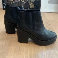 Worn Once Eu 38 Boots With Heel, Shoes Steve Madden, Platform Ankle Boots, Steve Madden Shoes, Steve Madden, Heeled Boots, Bootie Boots, Chelsea, Ankle Boots