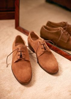 Classic Lace-up Shoes With Suede Lining And Round Toe, Cap Toe Oxfords With Stitched Sole For Work, Workwear Plain Toe Oxfords With Stitched Sole, Plain Toe Oxfords With Stitched Sole For Work, Classic Oxfords For Fall Derby, Classic Oxfords For Derby In Fall, Fall Derby Dress Shoes With Rubber Sole, Fall Derby Goodyear Welted Oxfords, Business Suede Oxfords With Flat Heel