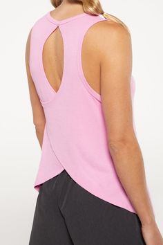 We think you’ll be tickled pink at the sight of this three-piece set: a ribbed tank top with a draped keyhole back, stretch woven shorts with a smocked waist, and a high-impact bra with molded cups and adjustable straps. Summer Tops With Seamless 4-way Stretch, Summer Tops With Built-in Bra For Workout, Summer Seamless Activewear For Loungewear, Summer Gym Crop Top With Cross Back, Summer Athleisure Crop Top With Cross Back, Sporty Cross Back Crop Top For Summer, Sporty Cross-back Crop Top For Summer, Seamless Cross Back Tank Top For Summer, Summer Seamless Cross Back Tank Top