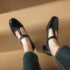 Classic Romantic Styles for Spring, Summer and Antumn. Perfect Match With All Kinds of Clothes. Details Determine Success Or Failure. Color: Black/BrownMaterial: SheepskinLining: Genuine LeatherInsole: Cow Leather (Unmovable）Sole: RubberHeels: 6 cm/2.36"Weight: 0.26 kg Each Shoes (measured size 8)Fit: Medium to Wide, Runs Normal.Origin: Made in China Production Time: About 5-7 days (Any exceptional case will email you, Please pay attention to your email left) Shipping Time: Free Shipping To most Retro Black Heels With Square Toe, Black Ankle Strap Mary Janes For Spring, Black Pointed Toe Mary Janes For Spring, Black Mary Janes With Heel Strap For Spring, Fitted Leather Sole Mary Janes With Closed Toe, Retro Round Toe Mary Janes For Evening, Fitted Mary Janes With Heel Strap And Almond Toe, Retro Evening Mary Janes With Round Toe, Black High Heel Mary Janes With Heel Strap