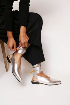 Cosy Minimalism, Silver Ballerina Flats, Chic Shoes, Silver Flats, Ankle Wrap, Silver Shoes, Ballerina Flats