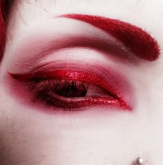 Makeup Wall Art, Drag Make-up, Red Makeup, Gothic Makeup, Goth Makeup, Cool Makeup, Kesha, Fantasy Makeup, Editorial Makeup