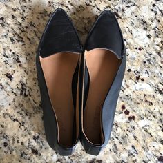 100% Leather Upper. Business Casual. Only Worn A Few Times (Bottoms Are Just A Little Dirty.) Comes In Box & Original Packaging. Great For Work. I’ll Answer Any Questions/Provide Measurements Upon Request I Ship All Orders Quickly Check Out My Closet For Hundreds Of Nwt Items To Bundle For A Private Offer To Save! Loafers Work Shoes J Crew Brandy Melville Free People Fall Black Faux Leather Flats, Flat Color, Leather Flats, Work Shoes, Brandy Melville, Flat Shoes Women, Loafer Flats, Brandy, Business Casual