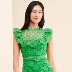 Twisted Dress, Independent Women, Neck Lace, Lace Mini Dress, Green Dress, Pretty Outfits, Ruffles, Short Dresses, Short Sleeve Dresses