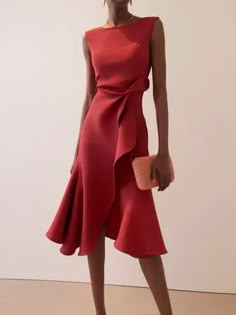 Midi Elegant Dress, Inexpensive Dresses, Sheath Midi Dress, Elegant Midi Dresses, Midi Sheath Dress, Crewneck Dress, Work Style, Midi Dress With Sleeves, Looks Chic