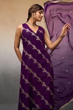 Purple straight kurta with floral pattern. Paired with a pant and dupatta with fringed border and mirror buttis. - Aza Fashions Neck Flower, Vine Pattern, Straight Kurta, Kurta With Pants, Flowering Vines, Pants Pattern, Pant Set, Set For Women, Aza Fashion