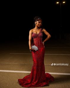 Prom Dress With Gloves, 8th Grade Prom Dresses, Red Mermaid Prom Dress, Matric Dance Dresses, Prom Dress Mermaid, African Party Dresses, Nigerian Lace Styles Dress, Dress With Gloves, Prom Dress Inspo