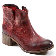 The WALNUT GROVE bootie by Diba True has a western vibe that meets the comfortable, casual style. This pull-on bootie is a staple at concerts, festivals, and fun all season. Thick stitching and antiquing add the right amount of western flair to this must-have addition to your wardrobe. Thick Stitching, Walnut Grove, Western Chic, Western Booties, Favorite Boots, Red Vintage, Shoe Show, Leather Pulls, Ankle Bootie