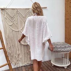 Bleiben Sie luftig und schick mit dem Hollow Out Beach Dress

 Aufruf an alle Meeresliebhaber und Modebegeisterten! Wir stellen Ihnen das Hollow Out Beach Dress vor, eine unverzichtbare Ergänzung Ihrer Sommergarderobe. Egal, ob Sie an Sandstränden entlangschlendern oder einen Cocktail am Meer genießen, mit diesem Kleid fühlen Sie sich cool, bequem und mühelos stilvoll.

 Unsere Strandkleiderkollektion wurde speziell für Meeresliebhaber entwickelt, und dieses ausgehöhlte Strandkleid ist da keine Ausnahme. Mit aufwendigen Details und einem nautischen Thema fängt es die Essenz des Ozeans und all seiner Wunder ein.

 Merkmale des Hollow Out Beach Dress basierend auf dem vorhandenen Produktinhalt



 
Elegantes Design: Das Hollow Out Beach Dress verfügt über ein atemberaubendes Design, das zar Beach Backpack, Waterproof Beach Bag, Sea Turtle Bracelet, Fish Hook Necklace, Whale Necklace, Dolphin Necklace, Fishing Bracelet, Shark Necklace, Sea Turtle Necklace