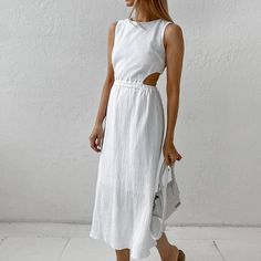 F00269678-102 Summer Midi Dress With Cut-out Waist, Chic White Backless Dress For Night Out, Chic Fitted Backless Dress For Vacation, White Fitted Dress With Cut-out Waist, White Backless Dress For Summer Night Out, Solid Color Beach Dresses For A Day Out, Spring Dresses With Cut-out Waist For Day Out, White Dresses With Cut-out Waist, Fitted Solid Summer Midi Dress