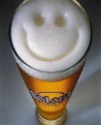 Ultimo dia de trabajo, ¿una cervecita para desconectar? Friday Drinking, Happy Beer, Beer Quotes, Unbelievable Facts, Drink Specials, Beer Humor, How To Make Beer, Smiley Faces, Adult Drinks