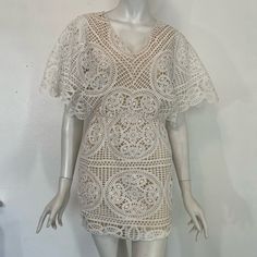 Soieblu White Lace Mini Dress Nwot Size Small Very Comfy And Beautiful Bohemian V-neck Crochet Dress For Day Out, White V-neck Crochet Dress For Party, Elegant V-neck Crochet Dress For Summer, Chic V-neck Crochet Dress For Day Out, Fitted V-neck Mini Dress For Beach Cover-up, Mini Beach Cover-up Dress With Hollow Out Details, Mini Beach Cover-up Dress With Hollow Out, Mini Hollow Out Dress For Beach Cover-up, Hollow Out Mini Beach Cover-up Dress