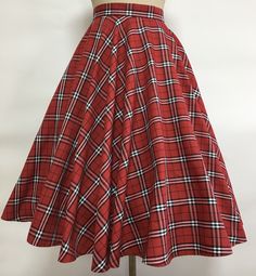 1950s style Full Circle Skirt Details: * Quality Rayon with spandex * Two side pockets * Standard Knee Length  from waist to Hem  28 inch approx Sizes -------Waist (inch） 00        --     24           0          ---    25            2           --     26              4           --    27          6          --     28            8          --     29          10         --    30           12        --     31.5 14          ---   33 16          ---   35.5 18          ---   38 20        ---   40.5 22 Victorian Skirts, Victorian Skirt, Holiday Skirt, Skirt Details, Holiday Skirts, Christmas Skirt, Party Rock, 1950s Style, Party Skirt