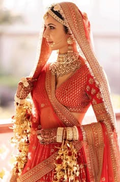 Vicky Kaushal, Bridal Lehenga Designs, Latest Bridal Lehenga, Wedding Lehenga Designs, Desi Bride, Indian Bride Outfits, Designer Bridal Lehenga, Bridal Lehenga Red, Indian Bridal Dress