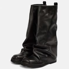 Boots With A Heel, Black Boots Styling, Slouchy Knee High Boots, Shoe Inspo Boots, Cool Winter Fashion, Zucca Boots, Chunky Black Boots Outfit, Hooves Shoes, Cool Black Shoes