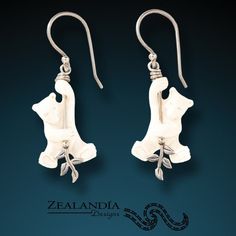 Welcome to the Zealandia Designs jewelry collection! Most bears are masterful climbers, with the exception of polar bears. Polar bear cubs have been observed climbing trees, but adult polar bears are not physically built for it and have little motivation to do so. Black bears are skilled climbers and will climb trees to pursue prey, avoid becoming prey, or even to hibernate in a hollow tree! Grizzly bears will climb trees with proper motivation but are not as adept as black bears. These earrings Polar Bear Cubs, Bear Jewelry, Climbing Trees, Hollow Tree, Grizzly Bears, Black Bears, Bear Earrings, Cow Bones, Climb Trees