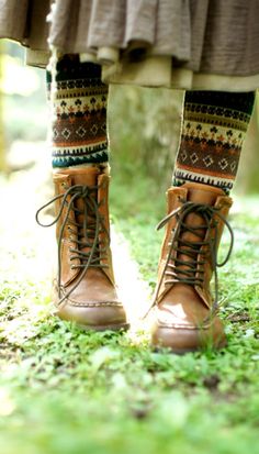 There is nothing more rejuvenating to my body and spirit than a walk, hand in hand, with nature.  ~Charlotte (PixieWinksFairyWhispers) Stockings And Boots, Mode Shoes, Estilo Hippy, Estilo Hippie, Winter Mode, Autumn Cozy