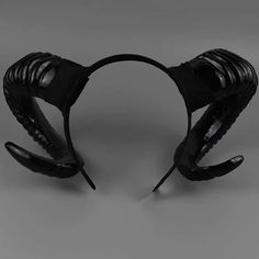 Halloween retro devil horn headdress Spooky Black Costume Accessories For Party, Adjustable Black Costume Accessories For Party, Gothic Black Costume Accessories For Halloween, Black Punk Costume Accessories For Halloween, Spooky Black Jewelry For Party, Black Witchy Costume Accessories For Party, Halloween Horror Black Costume Accessories, Black Punk Jewelry For Costume Party, Black Spooky Jewelry For Party