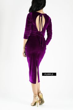 This gorgeous ''Maeve'' velvet tango dress includes a round back with two straps to be tied together. It holds a fitted cut, giving it a feminine touch, and has a back opening to provide you with freedom of movement. The dress also has a boat neckline and is tailored with stretch velvet. Offering you comfort along with elegance, this is a must have dress. It can be worn for dancing or any special occasion, like New Years Eve or a Christmas Party. Available in different colors! Details: - Bust lined. - Front length: 110 cm/ 43.3 in (from the shoulder to the hem). If you need a different length, contact me when you place your order. - Back length: 110 cm/43.3 (from the shoulder to the hem) - Back slit: 30cm /11.8 in Slight variations may occur in the measurements. The model is 160cm/5' 3" ta Velvet Midi Dress For Evening, Velvet Midi-length Evening Dress, Velvet Midi Length Evening Dress, Velvet Midi Evening Dress, Elegant Velvet Midi Dress For Party, Evening Velvet Midi Dress, Velvet Midi Party Dress, Velvet Gala Dress For Party Season, Elegant Fitted Velvet Dress For Party Season