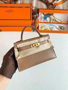 Size: (As in Picture) It comes with Dust box, Care manual, Tag and Paper bag. Evening Clutch Bag, Tote Backpack, New Arrival, Evening Bags, Mini Bag, Luxury Bags, Fashion Bags, Paper Bag, Clutch Bag