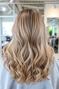 🌟 Shine Bright with Stunning Highlights! 🌟 Explore 32 beautiful blonde and caramel highlight ideas that will transform your hair. Whether you’re looking for a subtle, natural blend or bold, eye-catching streaks, these highlight styles add depth, dimension, and a touch of elegance to your look. Perfect for any season, these ideas will inspire your next salon visit. Save this pin for your next hair appointment and get ready to shine with a fresh, fabulous hairstyle! 💇‍♀️✨ #HairInspo #BlondeHighlights #CaramelHighlights #HairGoals #BeautyTrends Hair Colour Ideas For Blonde, Blond Hair On Brown Hair, Cream Blonde Highlights On Brown Hair, Different Curled Hair, Blonde Highlights In Dark Blonde Hair, Caramel Highlights Dirty Blonde Hair, Champagne Beige Hair, High Impact Blonde, Brown Lowlights On Blonde Hair