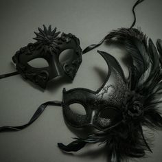 Masquerade Mask Aesthetic, Masquerade Couple, Halloween Masquerade Ball, Black Eye Mask, Prom Masquerade, Prom Mask, Masquerade Halloween Costumes, Venetian Costumes, Masquerade Mask Black