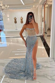 Charming eveningdress long blue Strapless Sleeveless with Applikation Beadings Rhinstone Court Train Prom Dress, Strapless Evening Dress, Blue Evening Dresses, Prom Dress Inspiration, Perfect Prom Dress, Glam Dresses, Mermaid Prom Dresses, Hot Dress, Evening Dresses Long