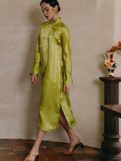 A Chinese dress with a beautiful blue tan color that creates a bewitching atmosphere. This item has a long length with a drapey feel and can be worn beautifully. Nice Chinese taste. A Chinese girl wearing beautiful "China". 
 
 
 
 
 
 
 
 
 
 
 
 
 
 
 
 
 
 
 
 
 
 
 
 
 
 
 
 
 
 
 
 
 
 
 
 
 
 
 
 
 
 
 
 
 
 
 
 
 
 
 
 
 
 
 
 
 
 
 
 
 
 
 
 
 
 
 
 
 
 
 
 
 
 
 
 
 
 
 
 
 
 
 
 
 
 
 
 
 
 
 
 
 
 
 
 
 
 
 
 
 
 
 
 
 
 
 
 
 
 
 
 
 
 
 
 
 
 
 
 
 
 
 Size 
 
 
 S size 
 
 Length: Green Silk Long Sleeve Midi Dress, Long Spring Dresses With Side Slits, Green Silk Long Sleeve Maxi Dress, Long Dresses For Tea Ceremony, Green Silk Midi Dress For Spring, Green Dresses For Tea Ceremony, Elegant Summer Dress For Tea Ceremony, Green Midi-length Silk Dress For Spring, Stand Collar Dress For Spring Tea Ceremony