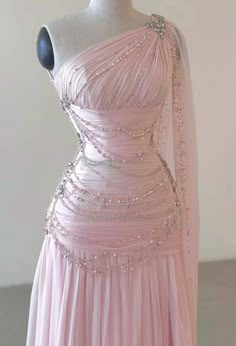 Détails de l'article :

 Numéro de produit : C3101

 Tissu : Mousseline

 Silhouette : Une ligne

 Manches : Sans manches

 Style de dos : fermeture éclair Hot Prom Dress, 파티 드레스, Floor Length Prom Dresses, Looks Party, Pink Chiffon, Prom Dress Inspiration, Ball Gowns Evening, Pretty Prom Dresses, Fairytale Dress