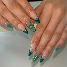 Green And Blue Acrylic Nails, Gold And Green Nail Designs, Nail Art Designs Green, Nails Inspo Green, Green Aesthetic Nails, Green Blue Nails, Nails Green And Gold, Green And Gold Nails, Green Nails Designs