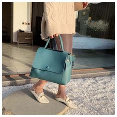 Can you fall in love with a bag? You can with this one! Our Alice bag is perfect for those casual outings you need it for. This lightweight bag will make you look clean and fresh without compromising on comfort. Choose your color and enjoy! Specifications: Material: PU Leather Size: 29.5 x 23 x 12 cm / 11.61 x 9.05 x 4.72 in Alice Bag, Vintage Messenger Bag, Women Backpack Travel, Handbags Casual, Vegan Leather Bag, Lightweight Bag, Handbags Women, Brown Handbag, Leather Handbags Crossbody