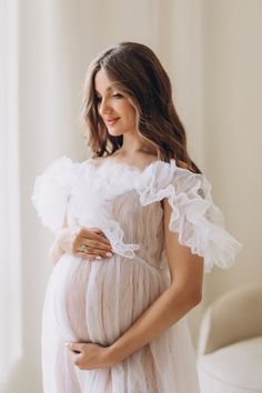 Tulle Maternity Wedding Dress for Photo Shoot Plus Size Gown - Etsy Saudi Arabia Maternity White Dress, White Dress Maternity, Plus Size Maternity Photos, Photo Shoot Plus Size, Sheer Ruffle Dress, Tulle Baby Shower, White Dress Plus Size, Maternity Wedding Dress, Tulle Maternity Dress