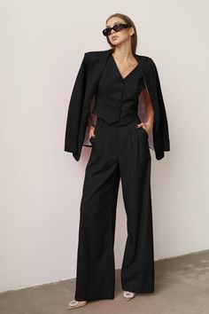 Black Women Blazer, Party Blazer, Formal Blazer, Woman Tuxedo, Black Pantsuit, Palazzo Suit, Wedding, Rehearsal Dinner, Office Wear ⭐Size: Please write your chest, waist, hips, height, and we will make a suit to your individual measurements! After you place your order, we may ask you for additional measurements. We do this to ensure that the suit fits you perfectly👌😊 ⭐Our fabric: We have used a premium quality suiting fabric.  ⭐Shipping: ✈️We have two shipping options that we can offer: Free S Black Suit For Women Casual, Wedding Tux Women, Black 3 Piece Suit Women, All Black Suit For Women, Masc Woman Formal Outfits, Modern Formal Outfit Women, Woman Black Suit Fashion, Wedding Guest Female Suit, Black Blazer Suit For Women