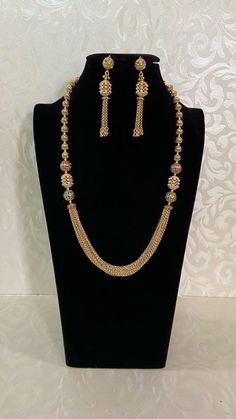 18" length Antique Trendy Malaa necklace An antique gold necklace is a timeless piece of jewelry that reflects the elegance and craftsmanship of a bygone era. Elegant Antique Gold Necklaces For Festive Occasions, Elegant Antique Gold Necklace For Festive Occasions, Formal Gold Chain Necklace With Beads, Traditional Antique Gold Necklace For Formal Occasions, Traditional Antique Gold Necklace For Formal Events, Gold Necklace With Elegant Design For Festive Occasions, Elegant Antique Gold Kundan Necklace With Intricate Design, Elegant Antique Gold Kundan Necklace Gift, Elegant Antique Gold Temple Necklace With Intricate Design