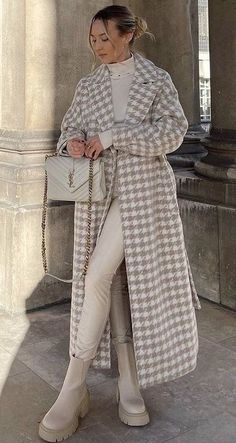 Stile Hijab, Skirt Tulle, Stylish Winter Outfits, Winter Fashion Outfits Casual, White Boots, Modest Fashion Outfits, Looks Chic, Mode Inspiration, Outfit Casual