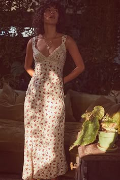 Lingerie Slip Dress, Mini Dres, Robes D'occasion, Shop Light, Urban Dresses, Floral Lace Dress, Mode Inspo, Mode Vintage, Mode Inspiration