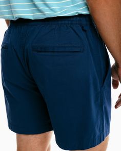 Our new Sun Farer shorts were made for versatility and comfort thanks to the elastic waistband and soft cotton fabric. You’ll want to grab a pair in every color. Style: 8640 6-inch inseam 97% Cotton 3% Stretch Model is 6'2 with a 32" waist wearing a M Fully elasticated waistband with exterior drawcord Heat seal main label Front hand pockets Back welt pockets Southern Tide embroidery on back pocket Soft to touch Machine wash cold with like colors. Do not use softener. Do not bleach. Tumble dry lo Preppy Boys Outfits, Main Label, Preppy Boys, Southern Tide, Front Hand, Sophisticated Dress, Cute Swimsuits, Sand Dollar, Comfy Sweaters