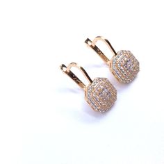 "Women's Italian Earrings 14k Rose Gold Princess Brilliant Cubic Zirconia AAA Item: Earrings Category: Precious Metal with Stones Condition: New with Tags Brand: ADAMAS Metal: 14k Gold Color: Rose Gold Metal Purity: Solid 14k (585) Gold Stones: Cubic Zirconia Princess & Brilliant cut 0.80 ct. Country of Origin: Italy Certification: ADAMAS Serial: 2SK101841 Giftbox: Included Our jewelry are 100% Authentic in 14k (585) Solid Real Gold .  \"Not Plated or Filled\" Εach piece of jewelry is accompanie Italian Earrings, Rose Gold Princess, Rose Gold Metal, Precious Metal, Wedding Earrings, Real Gold, Elegant Woman, Precious Metals, Gold Metal