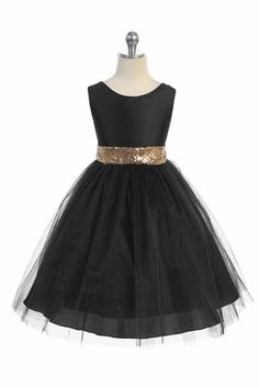 Kids Dream 498 Black Dupioni Tulle Dress w/ Gold Sequins V-Back &Bow Flower Girl Dresses Black, Black And Gold Dresses, Black Flower Girl Dress, Black Tulle Dress, Corset Outfit, Girls Holiday Dresses, The Perfect Girl, Guest Attire, Sequin Bow